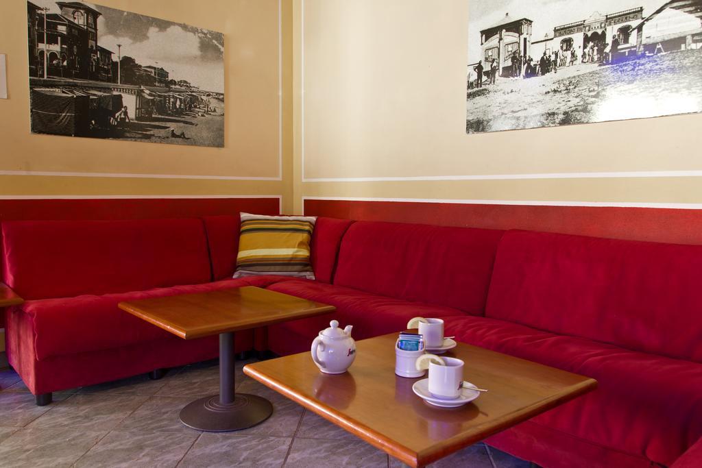 Hotel La Fenice Lignano Sabbiadoro Bagian luar foto