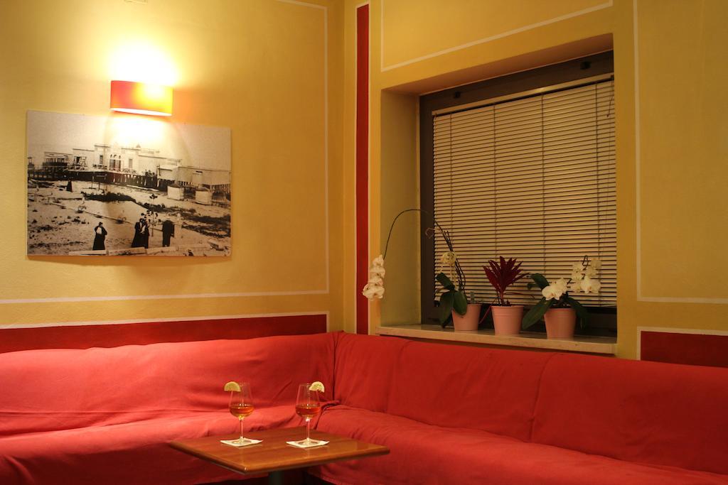 Hotel La Fenice Lignano Sabbiadoro Bagian luar foto